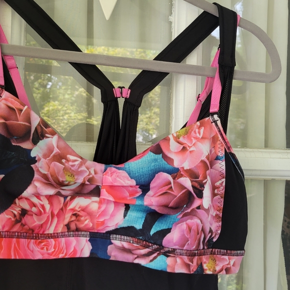 Lululemon workout top with attached floral bra size 8 - Picture 5 of 6